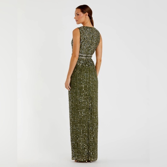 NWT Mac Duggal Size 10 Olive Green Sequined High Neck Sleeveless Column Gown - Picture 3 of 10